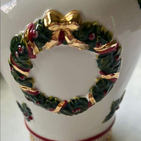 Waterford White and Gold Holiday Vase - Picture 2 of 7